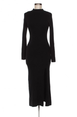 Rochie Stradivarius, Mărime S, Culoare Negru, Preț 131,99 Lei