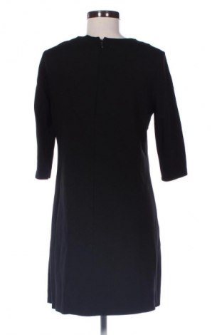 Ruha Taifun, Méret M, Szín Fekete, Ár 16 400 Ft