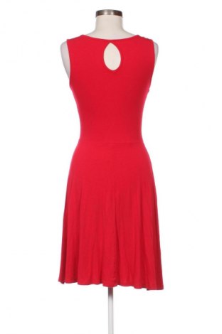 Sukienka Tamaris, Rozmiar S, Kolor Czerwony, Cena 110,34 zł