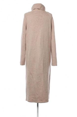 Рокля Taranko, Размер M, Цвят Бежов, Цена 28,99 лв.