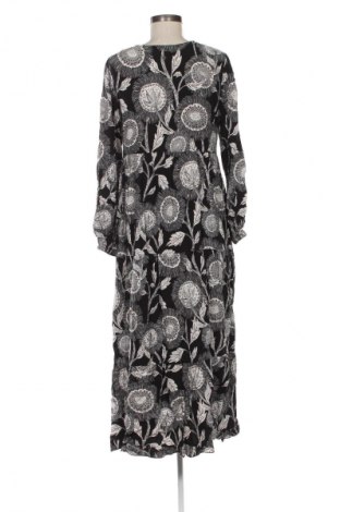Рокля Tatuum, Размер L, Цвят Многоцветен, Цена 82,08 лв.