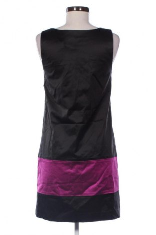 Рокля Theory, Размер M, Цвят Многоцветен, Цена 351,50 лв.