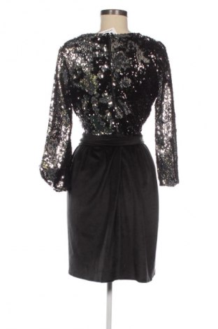 Ruha Unbranded, Méret M, Szín Fekete, Ár 8 969 Ft