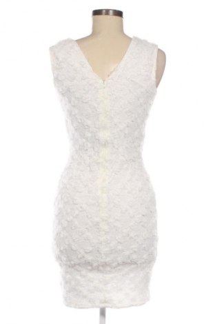 Рокля Unbranded, Размер M, Цвят Бял, Цена 50,60 лв.