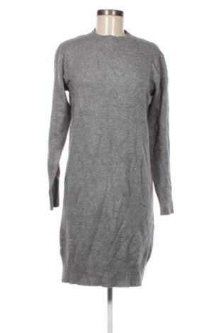 Рокля Unbranded, Размер L, Цвят Сив, Цена 30,99 лв.