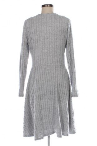 Рокля Unbranded, Размер XL, Цвят Сив, Цена 19,99 лв.