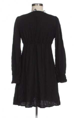 Φόρεμα Vero Moda, Μέγεθος S, Χρώμα Μαύρο, Τιμή 13,80 €