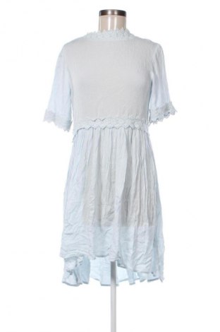 Рокля Vero Moda, Размер M, Цвят Син, Цена 62,99 лв.