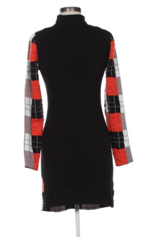 Ruha YU. K., Méret S, Szín Sokszínű, Ár 8 341 Ft