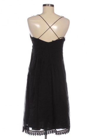 Φόρεμα Yumi, Μέγεθος S, Χρώμα Μαύρο, Τιμή 65,60 €