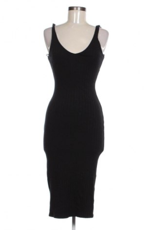 Рокля Zara, Размер M, Цвят Черен, Цена 33,24 лв.