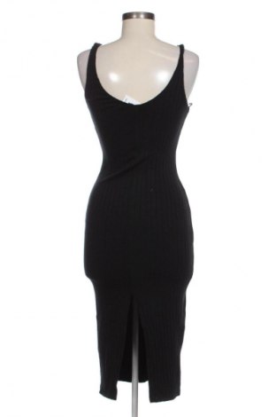 Рокля Zara, Размер M, Цвят Черен, Цена 33,24 лв.