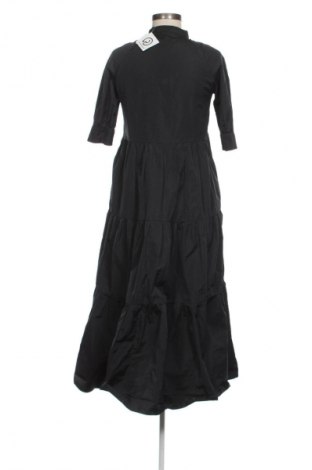 Рокля Zara, Размер XS, Цвят Черен, Цена 34,00 лв.