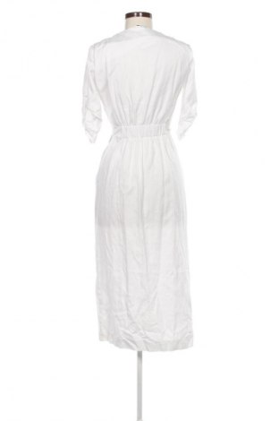 Šaty  Zara, Veľkosť M, Farba Biela, Cena  17,30 €