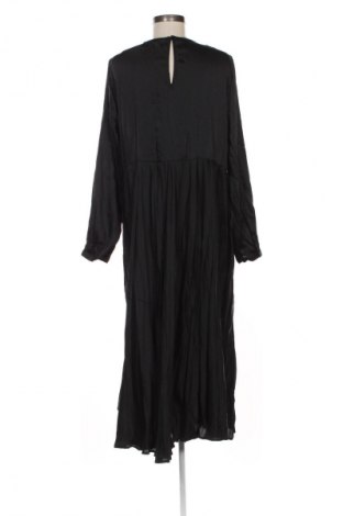 Šaty  Zara, Velikost XL, Barva Černá, Cena  428,00 Kč
