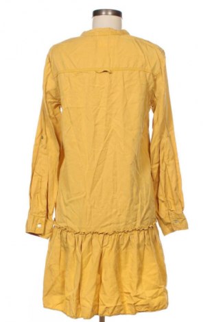 Šaty  Zara, Velikost M, Barva Žlutá, Cena  430,00 Kč