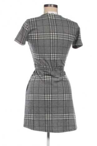 Рокля Zara, Размер M, Цвят Многоцветен, Цена 27,00 лв.