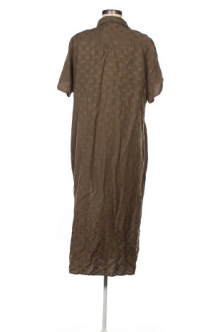 Рокля Zara, Размер XL, Цвят Зелен, Цена 77,14 лв.