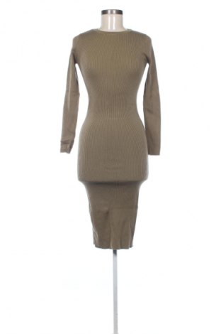 Рокля Zara, Размер S, Цвят Зелен, Цена 33,82 лв.