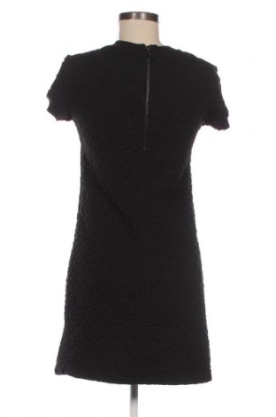 Рокля Zara, Размер S, Цвят Черен, Цена 51,35 лв.