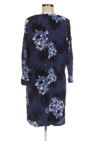 Ruha mbyM, Méret M, Szín Sokszínű, Ár 16 400 Ft