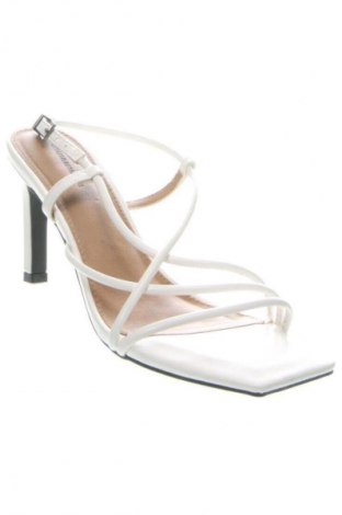 Sandały Amazon Essentials, Rozmiar 37, Kolor Biały, Cena 166,99 zł