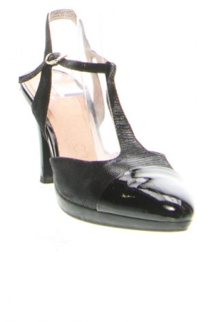 Sandále Caprice, Veľkosť 37, Farba Čierna, Cena  38,87 €