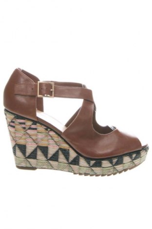 Szandálok Clarks Originals, Méret 37, Szín Barna, Ár 11 673 Ft