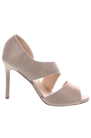 Сандали Jenny Fairy, Размер 38, Цвят Бежов, Цена 61,99 лв.