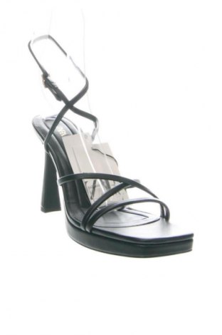 Сандали Zara, Размер 37, Цвят Черен, Цена 62,00 лв.