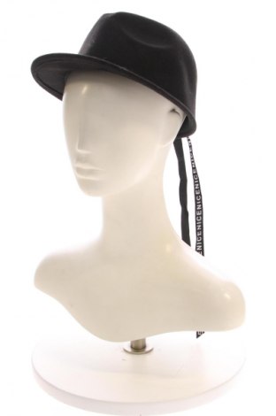 Čepice  Barts, Barva Černá, Cena  685,00 Kč