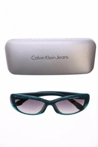 Sonnenbrille Calvin Klein, Farbe Grün, Preis 143,73 €