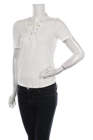 Bluză de femei ONLY, Mărime M, Culoare Alb, 95% viscoză, 5% elastan, Preț 25,86 Lei