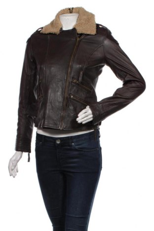 Дамско кожено яке Pepe Jeans, Размер XS, Цвят Кафяв, Естествена кожа, Цена 206,15 лв.