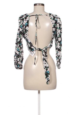 Γυναικεία μπλούζα Bershka, Μέγεθος M, Χρώμα Πολύχρωμο, Τιμή 3,52 €