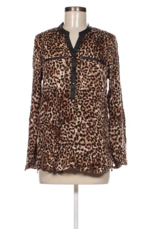 Дамска блуза Daniel Rainn, Размер S, Цвят Многоцветен, Цена 4,32 лв.