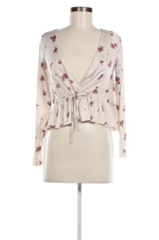 Дамска блуза Gina Tricot, Размер XS, Цвят Бежов, Цена 3,75 лв.