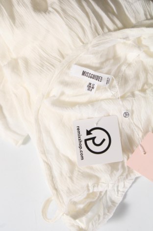 Damen Shirt Missguided, Größe M, Farbe Weiß, Preis 4,47 €