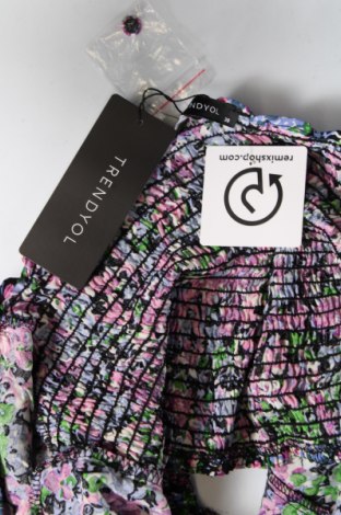 Damen Shirt Trendyol, Größe M, Farbe Mehrfarbig, Preis 8,04 €