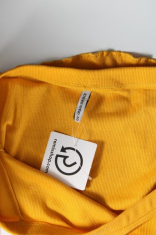 Γυναικεία μπλούζα Urban Surface, Μέγεθος S, Χρώμα Κίτρινο, Τιμή 8,63 €
