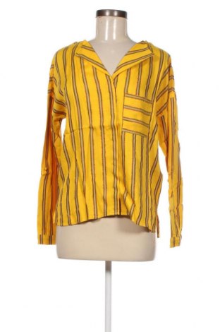 Γυναικεία μπλούζα VILA, Μέγεθος XS, Χρώμα Κίτρινο, Τιμή 20,62 €