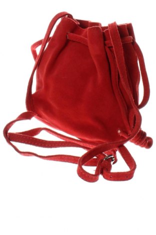 Дамска чанта Bershka, Цвят Червен, Цена 58,00 лв.