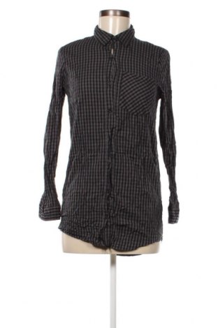 Γυναικείο πουκάμισο Janina, Μέγεθος S, Χρώμα Πολύχρωμο, Τιμή 2,16 €