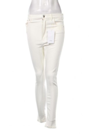 Damen Jeans Bershka, Größe M, Farbe Weiß, Preis 7,35 €