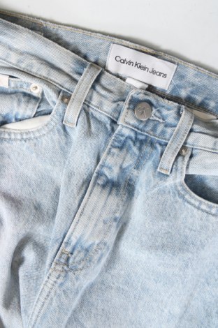 Damskie jeansy Calvin Klein Jeans, Rozmiar XS, Kolor Niebieski, Cena 362,50 zł