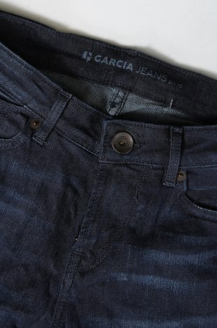 Дамски дънки Garcia Jeans, Размер S, Цвят Син, Цена 29,00 лв.