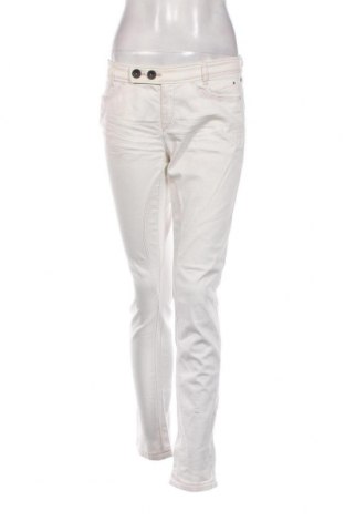 Damen Jeans Marc Cain Sports, Größe M, Farbe Weiß, Preis € 10,91