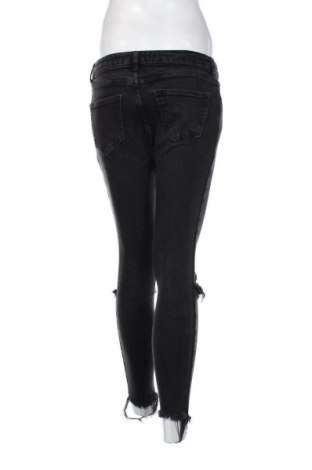 Dámske džínsy  New Look, Veľkosť M, Farba Čierna, Cena  11,62 €