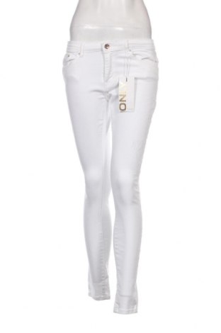 Γυναικείο Τζίν ONLY, Μέγεθος M, Χρώμα Λευκό, Τιμή 7,01 €