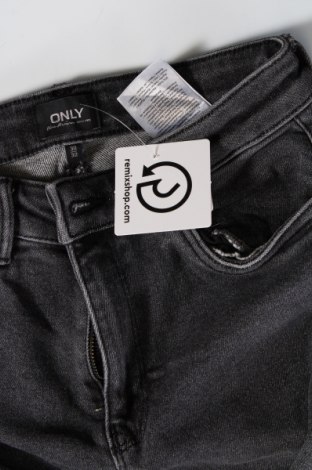 Dámske džínsy  ONLY, Veľkosť S, Farba Sivá, Cena  7,36 €